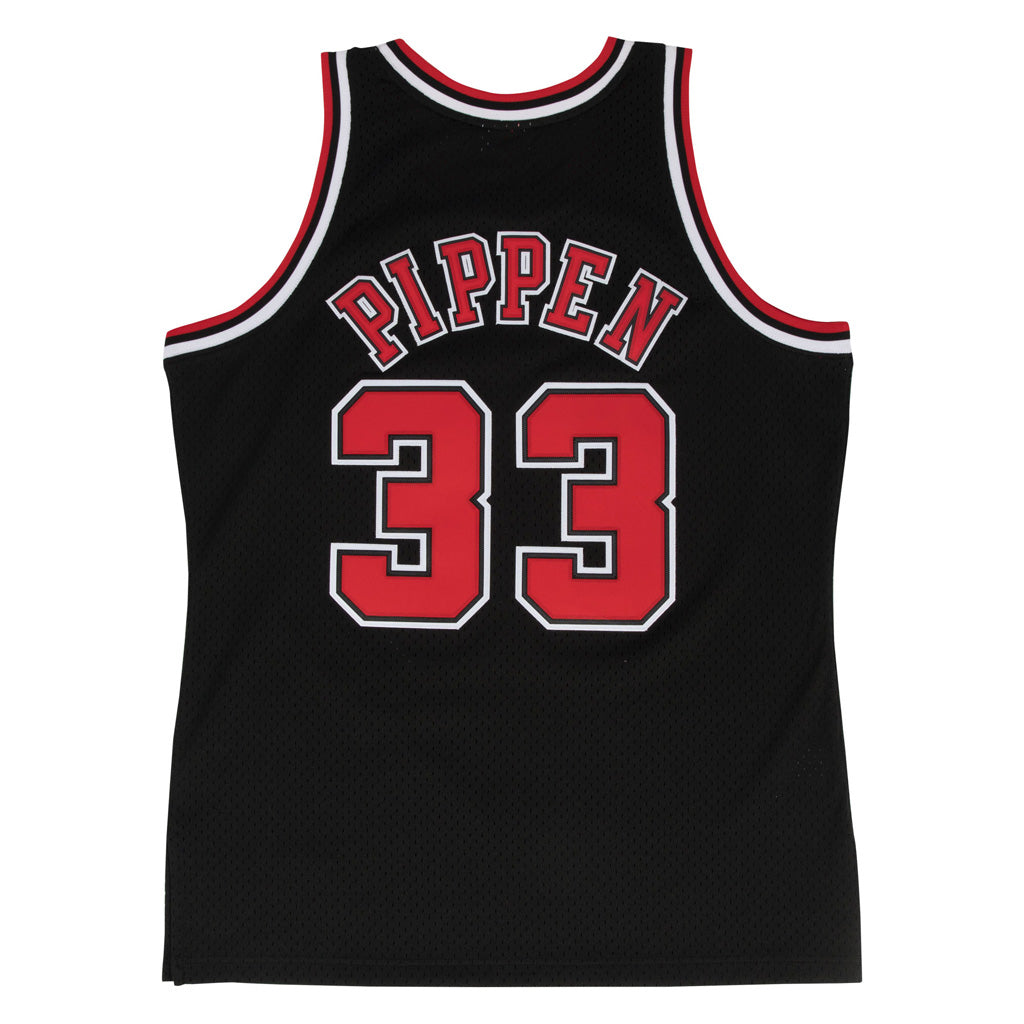 NBA Chicago Bulls Scottie Pippen Mitchell & Ness '97 Retro Swingman Jersey - Image 2